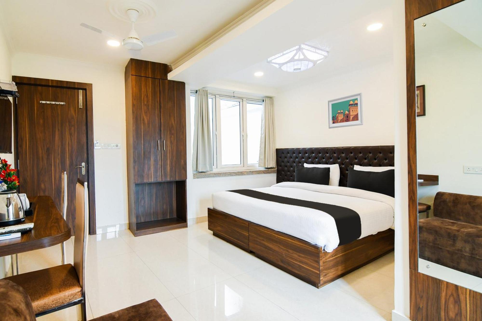 Super Hotel O Eminent Hotel โกลกาตา ภายนอก รูปภาพ